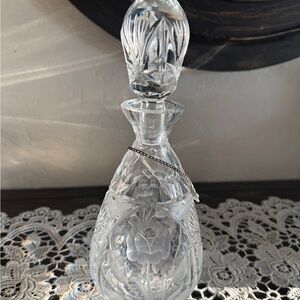 Elegant vintage Crystal decanter rose cut collectible gift